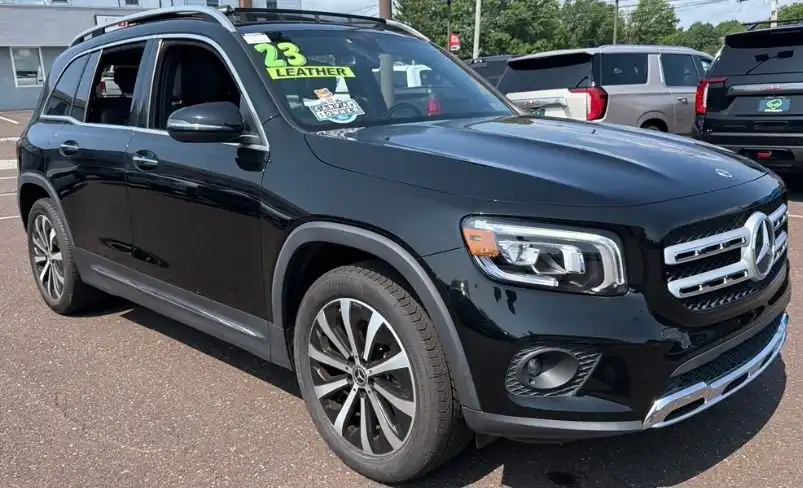2023 Mercedes-Benz GLB GLB 250 4MATIC's photo