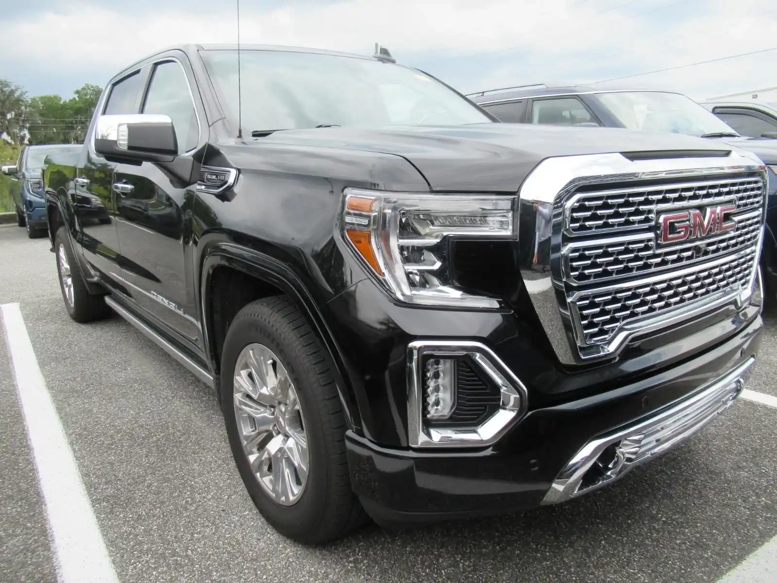 2019 GMC Sierra 2WD Crew Cab Short Box's photo