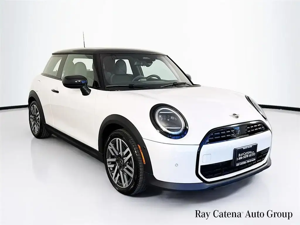 2026 MINI Hardtop undefined photo 1