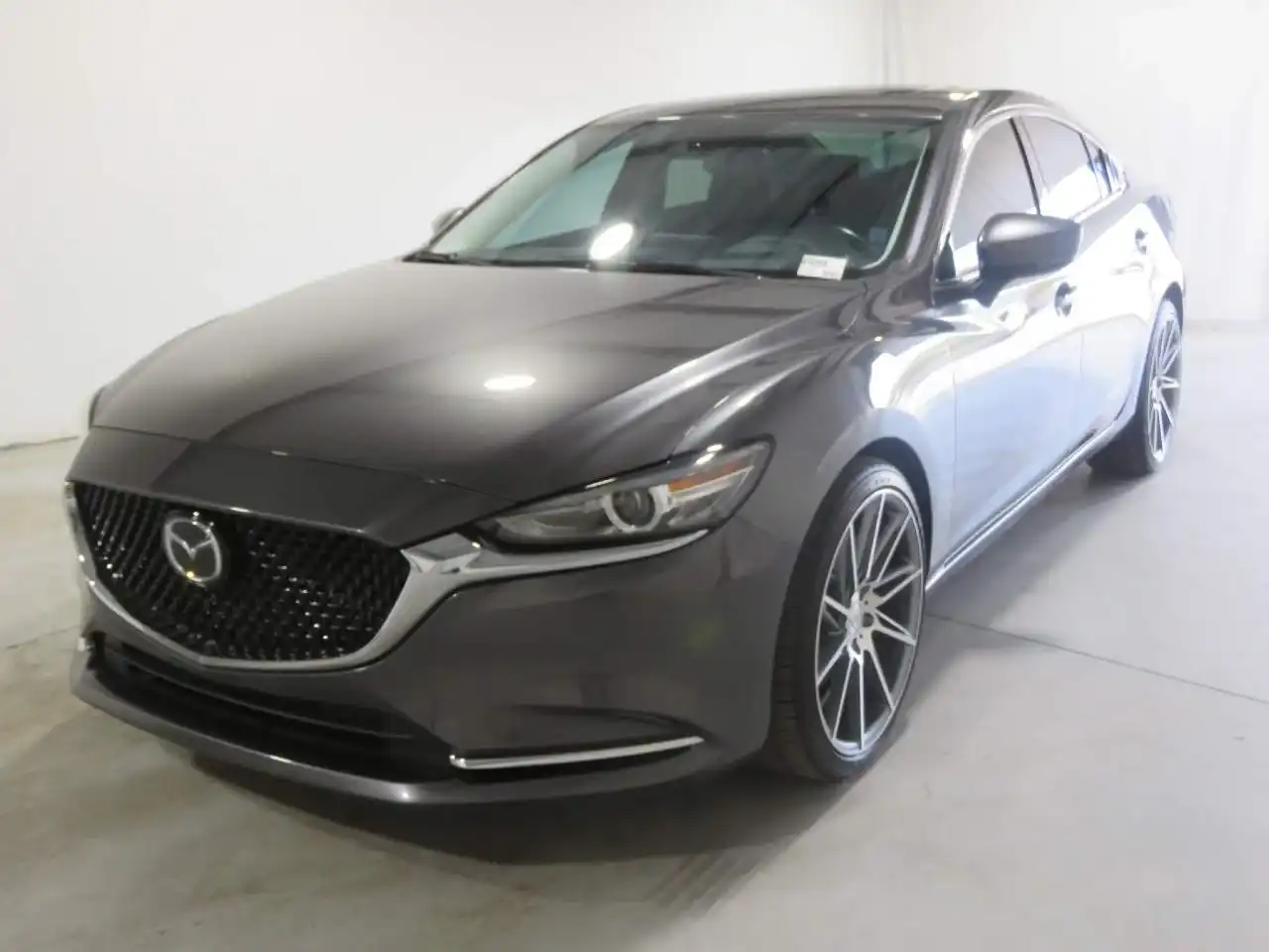 2019 Mazda EZ-6 Grand Touring Reserve Auto's photo