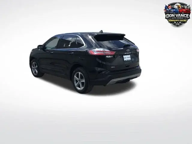 2023 Ford Edge SEL AWD photo 3