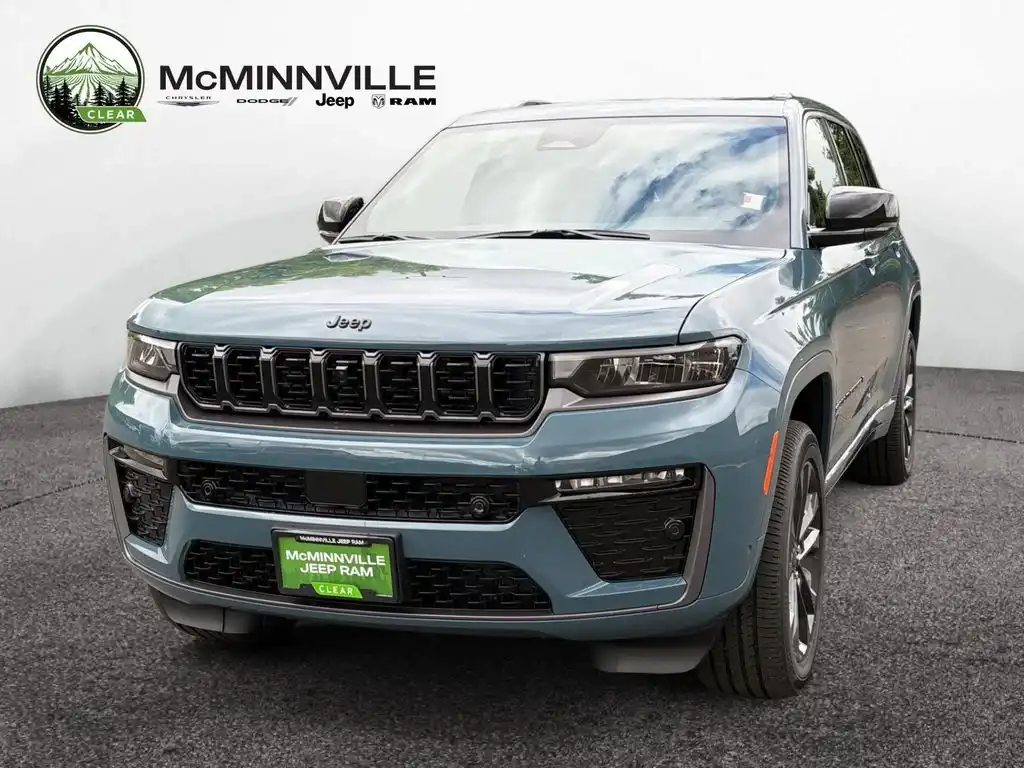 2026 Jeep Grand Cherokee Limited Reserve 4WD's photo