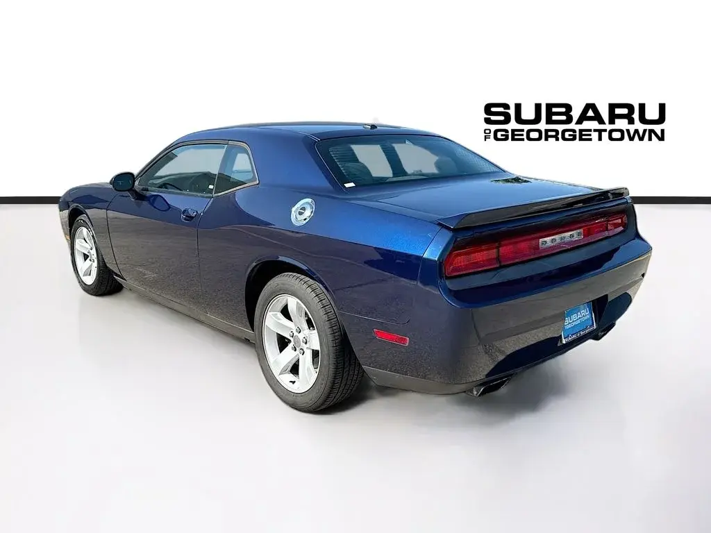 2013 Dodge Challenger R/T photo 5