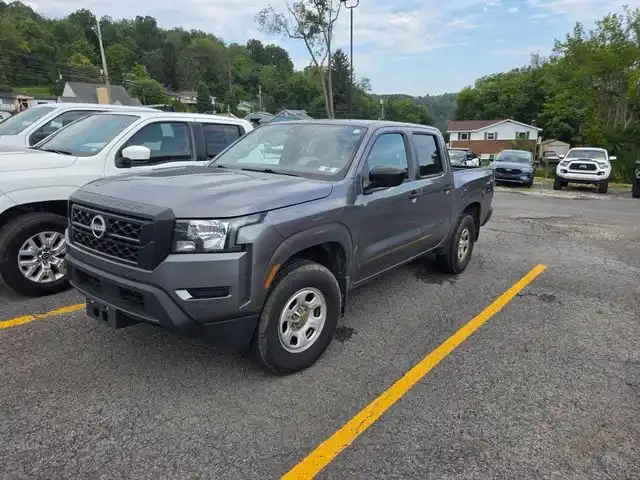 2024 Nissan Frontier S Crew Cab 4WD's photo