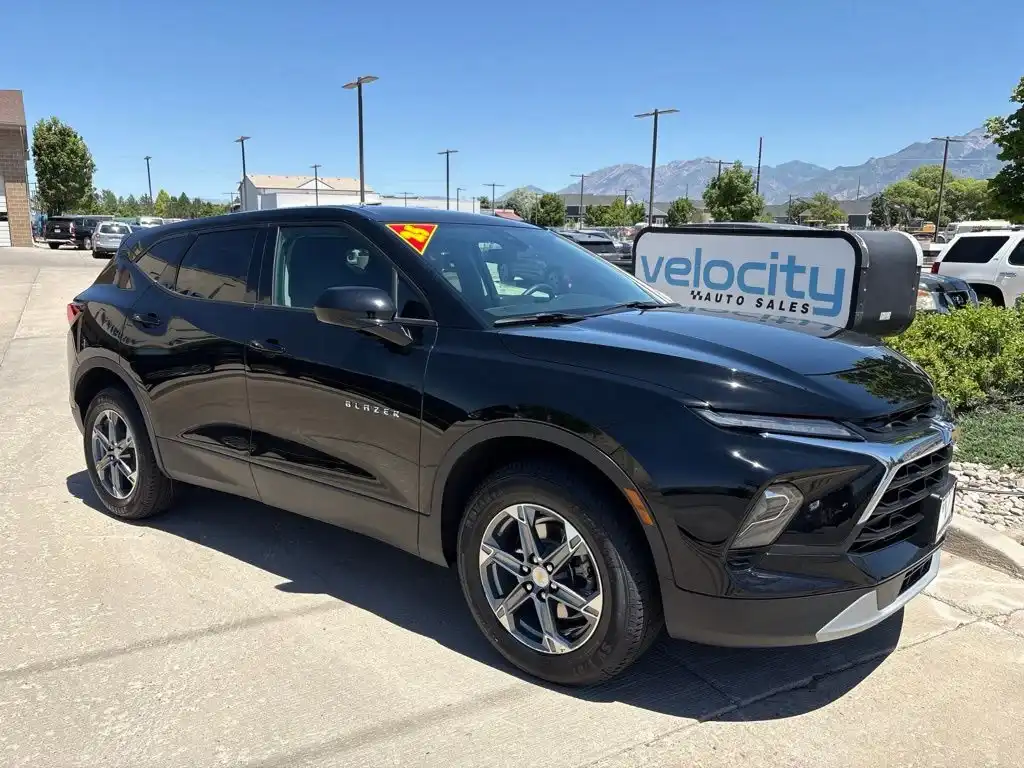 2025 Chevrolet Blazer 2.0T 2LT AWD's photo