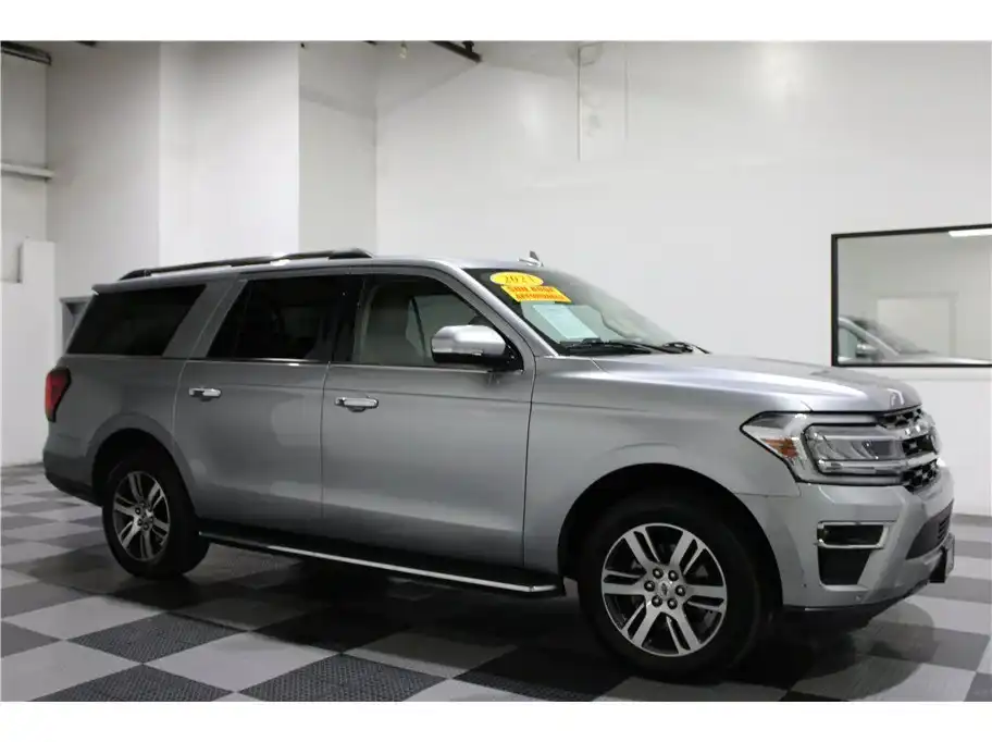 2023 Ford Expedition Limited MAX's photo