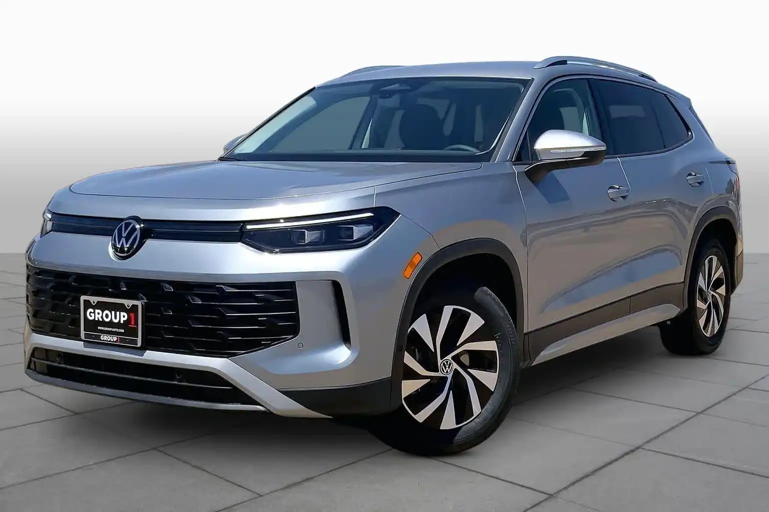 2026 Volkswagen Tiguan 2.0T S's photo