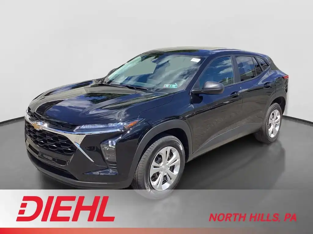 2024 Chevrolet Trax LS's photo