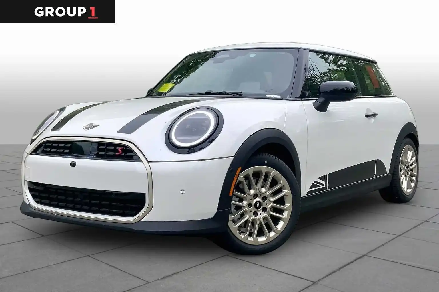 2026 MINI Hardtop Cooper S's photo