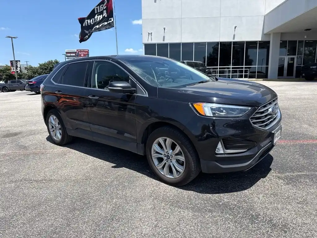 2020 Ford Edge Titanium AWD's photo