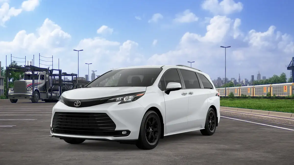2026 Toyota Sienna Woodland Edition Hybrid AWD's photo