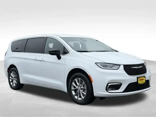 2026 Chrysler Pacifica Select AWD photo 1