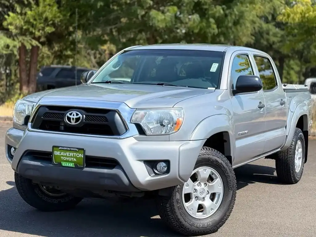2015 Toyota Tacoma 4WD Double Cab V6 AT's photo