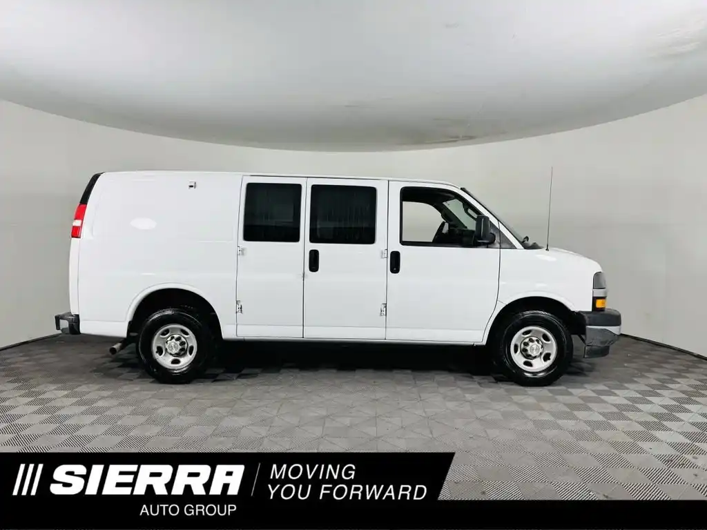 2020 Chevrolet Express 2500 Work Van HD's photo