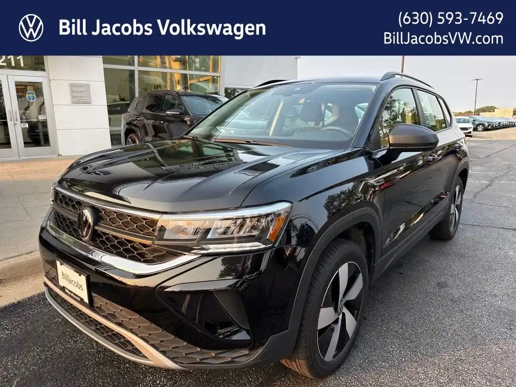 2024 Volkswagen Taos 1.5T S 4Motion's photo