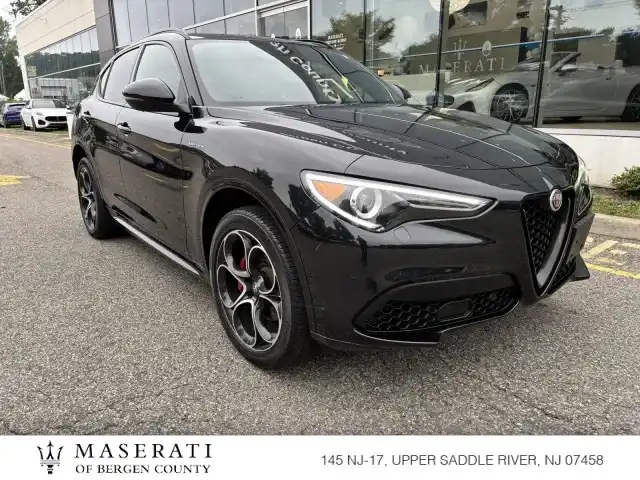 2023 Alfa Romeo Stelvio Veloce AWD's photo