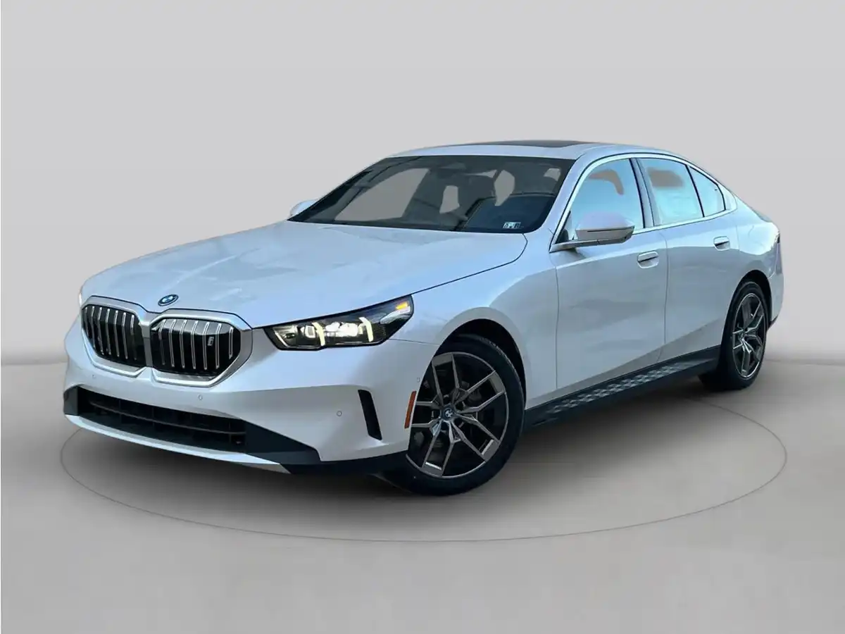 2026 BMW i5 M60 xDrive Sedan's photo