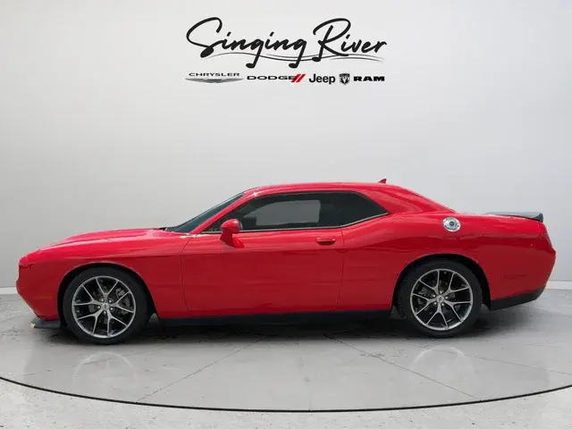 2023 Dodge Challenger GT Auto photo 4