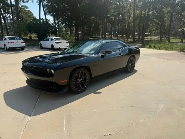 2023 Dodge Challenger R/T's photo