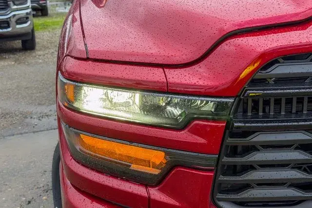 2026 RAM 3500 Big Horn 4WD Crew Cab SWB photo 5