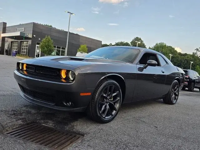 2023 Dodge Challenger SXT Auto photo 3