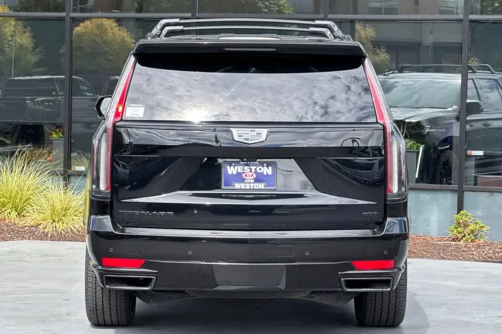 2023 Cadillac Escalade Sport 4WD photo 5