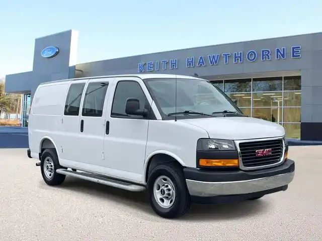 2025 GMC Savana 2500's photo
