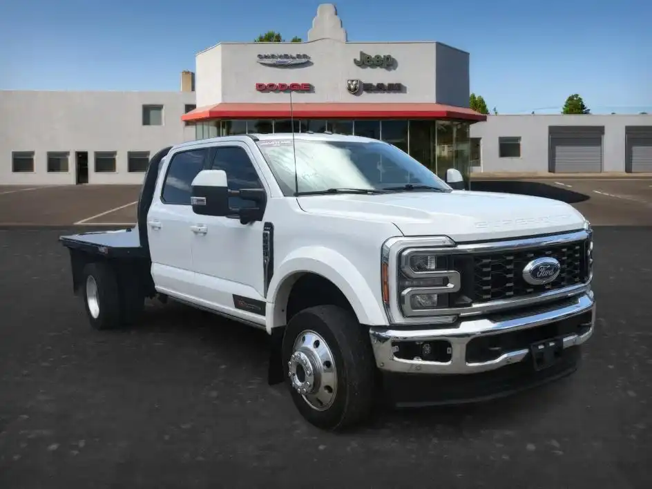 2023 Ford F-450 Lariat 4x4 Crew Cab 8' Box DRW's photo