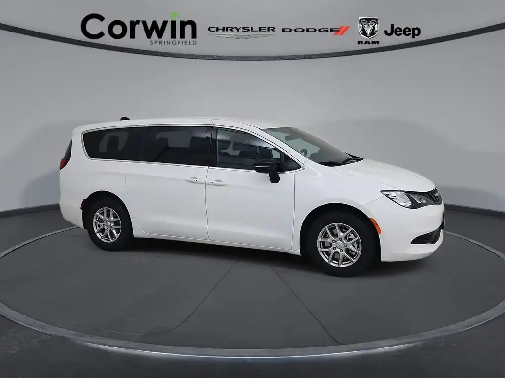 2027 Chrysler Voyager LX's photo