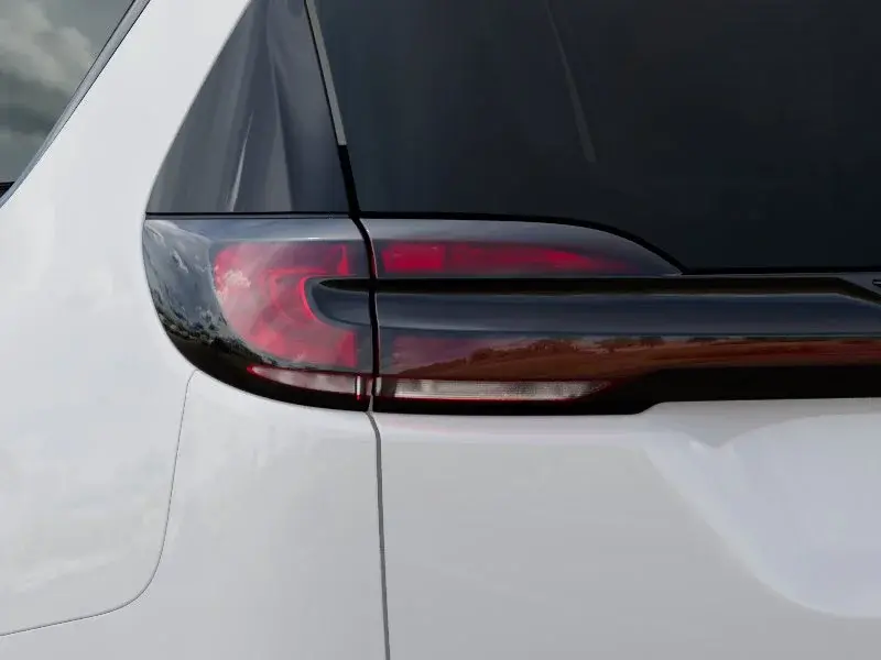 2027 Chrysler Pacifica Select photo 5