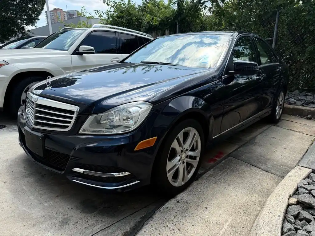 2013 Mercedes-Benz C-Class C300 Sport 4MATIC's photo