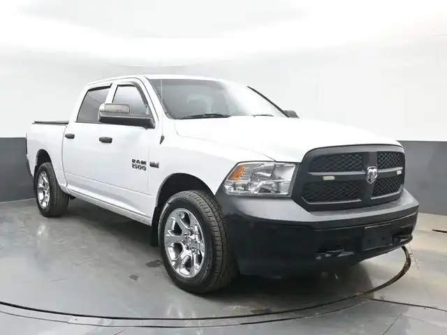 2016 RAM 1500 Tradesman 4x4 Crew Cab 5'7's photo