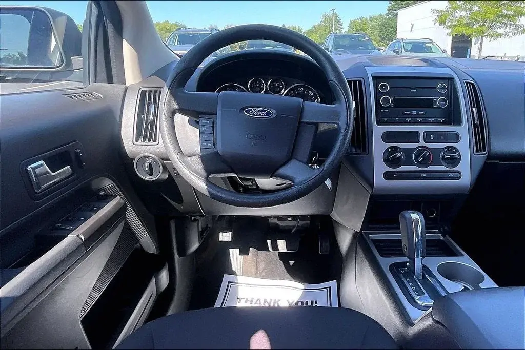 2010 Ford Edge SE photo 4