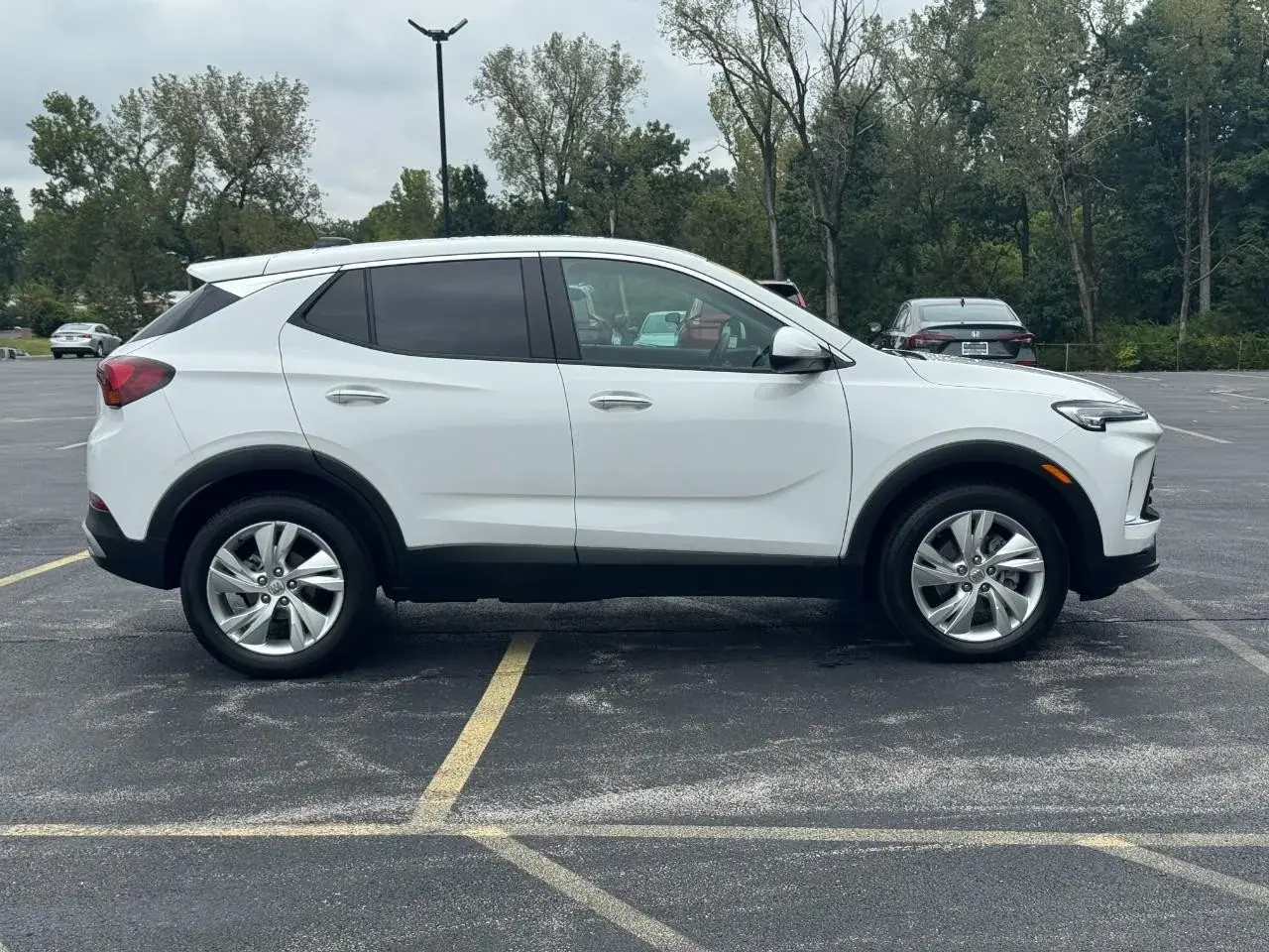 2024 Buick Encore GX Preferred AWD photo 3