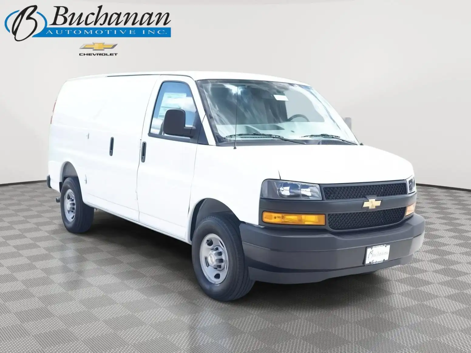 2026 Chevrolet Express 2500 Work Van HD's photo