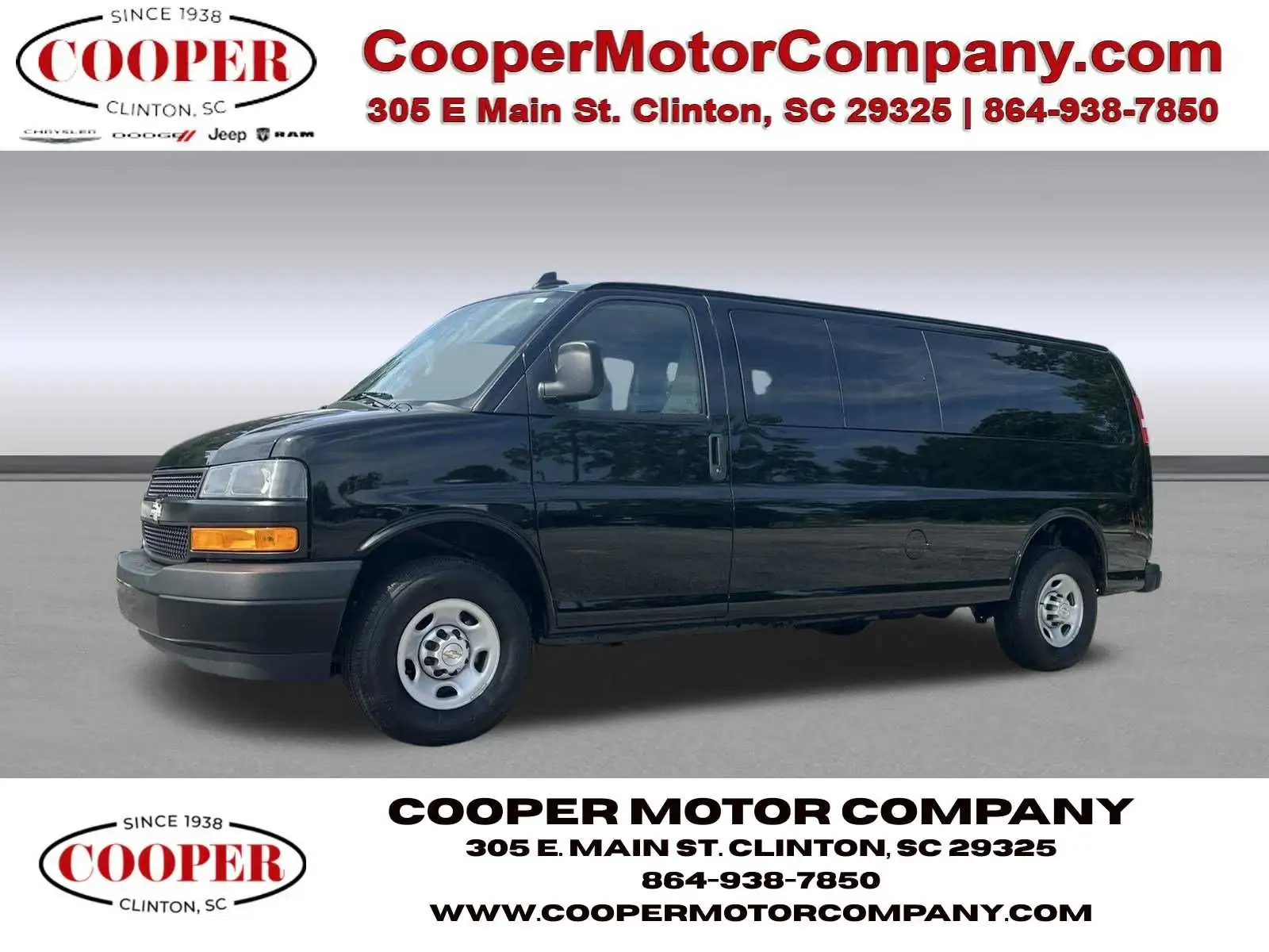 2025 Chevrolet Express LS 3500 Extended photo 1