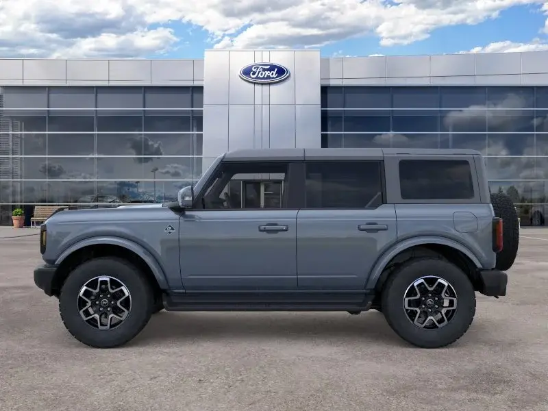 2025 Ford Bronco Outer Banks 4WD photo 3