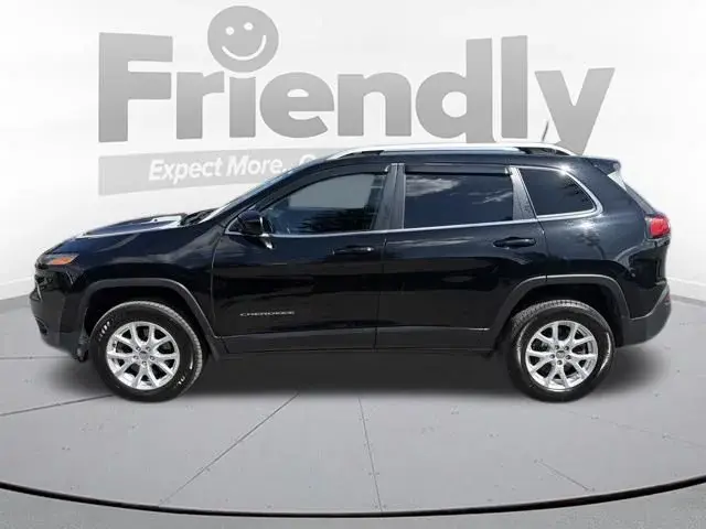 2018 Jeep Cherokee Latitude Plus 4WD photo 3