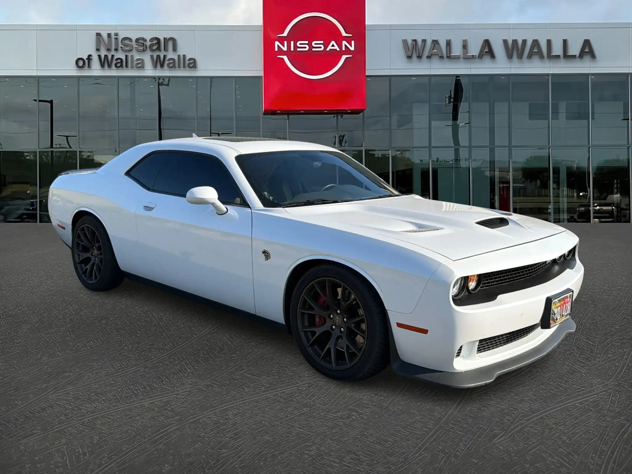 2016 Dodge Challenger SRT Hellcat's photo
