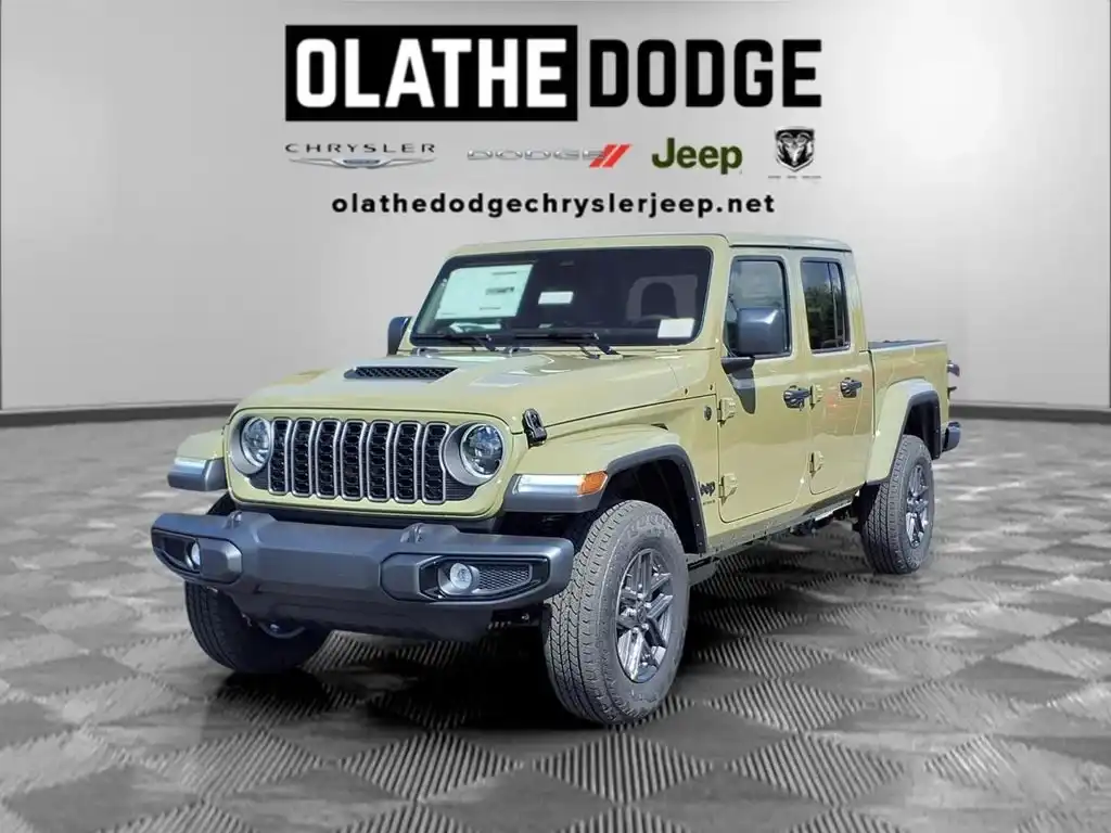 2026 Jeep Gladiator Sport S Auto's photo