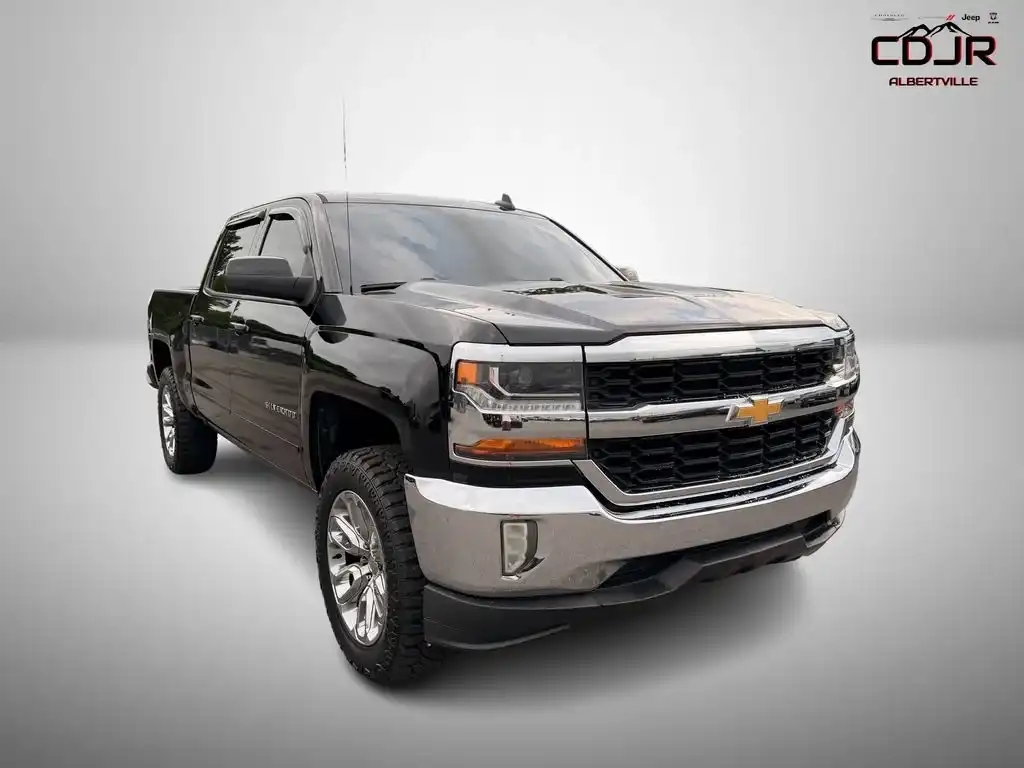2017 Chevrolet Silverado 1500 LT Crew Cab Short Box's photo