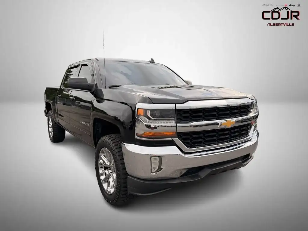 2017 Chevrolet Silverado 1500 LT Crew Cab Short Box's photo