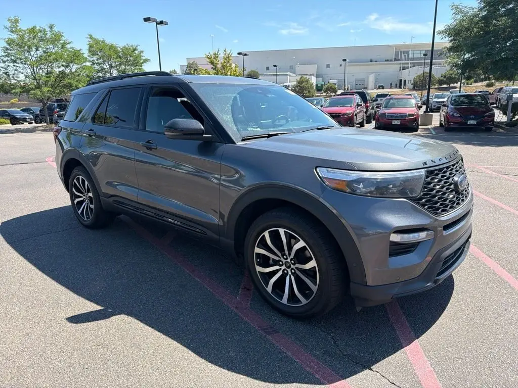 2020 Ford Explorer ST 4WD photo 4