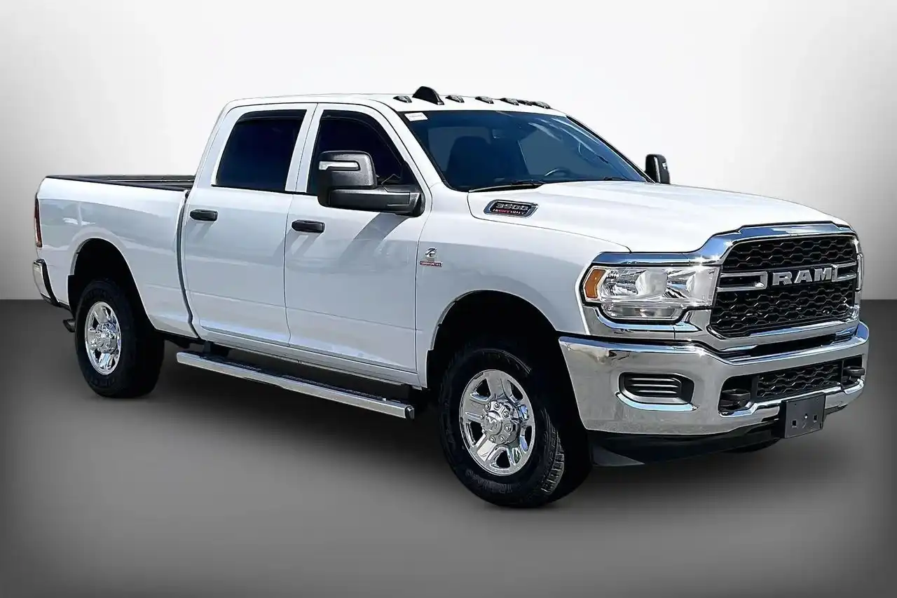 2024 RAM 3500 Tradesman 4WD Crew Cab SWB's photo