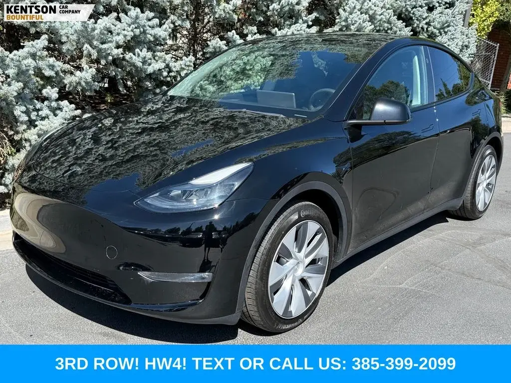 2023 Tesla Model Y Long Range Dual Motor AWD photo 3