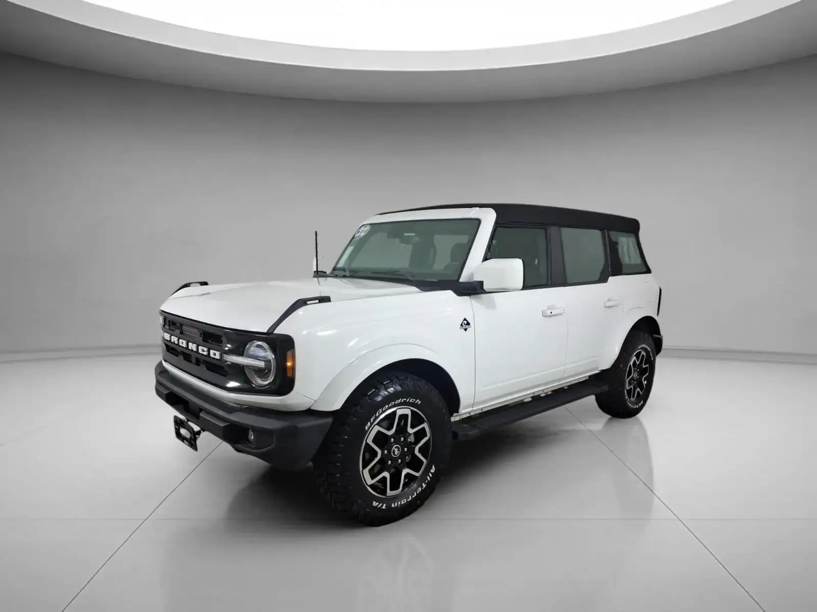 2022 Ford Bronco Outer Banks Advanced 4x4's photo