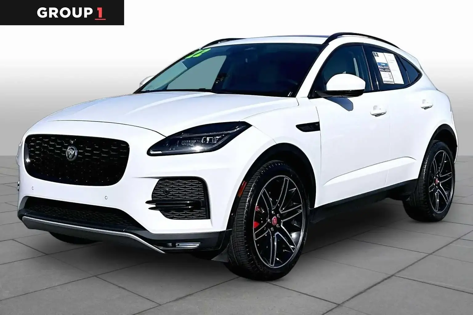 2022 Jaguar E-PACE P250 SE photo 1