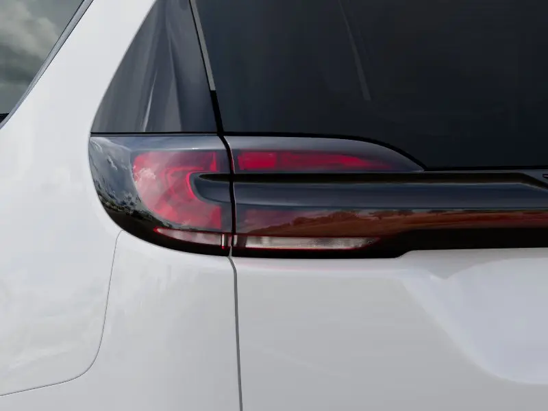 2027 Chrysler Pacifica Select photo 5