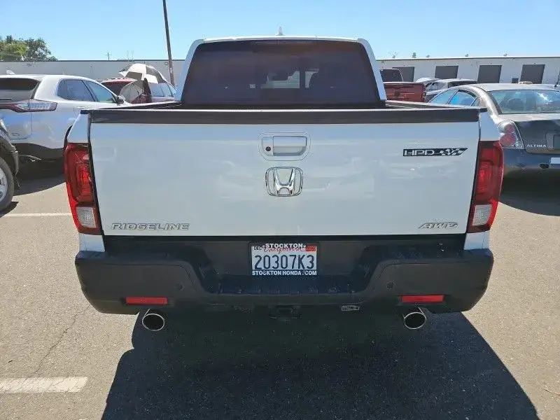 2022 Honda Ridgeline RTL-E AWD photo 4