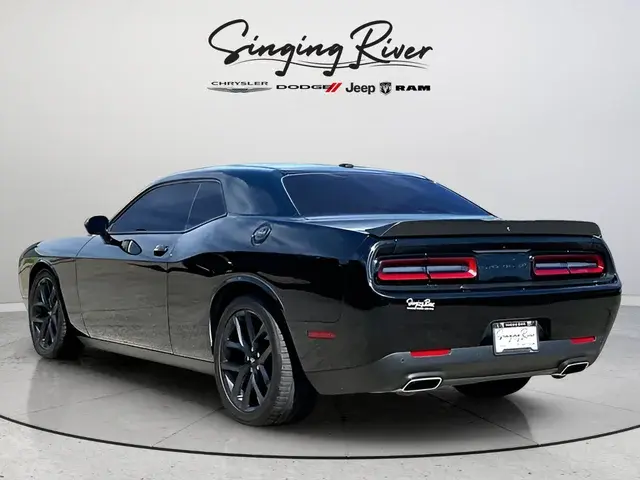 2023 Dodge Challenger GT Auto photo 4